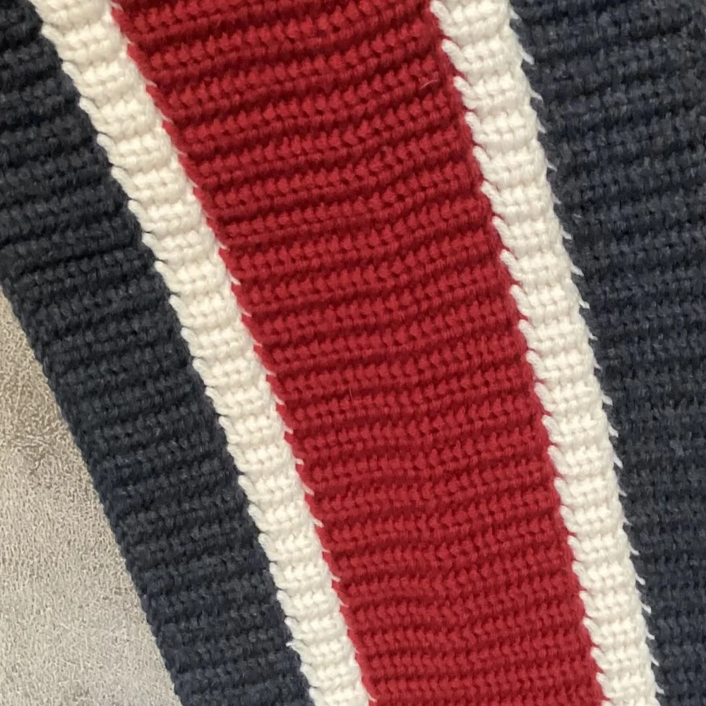 Banana Republic Wool scarl unisex like new